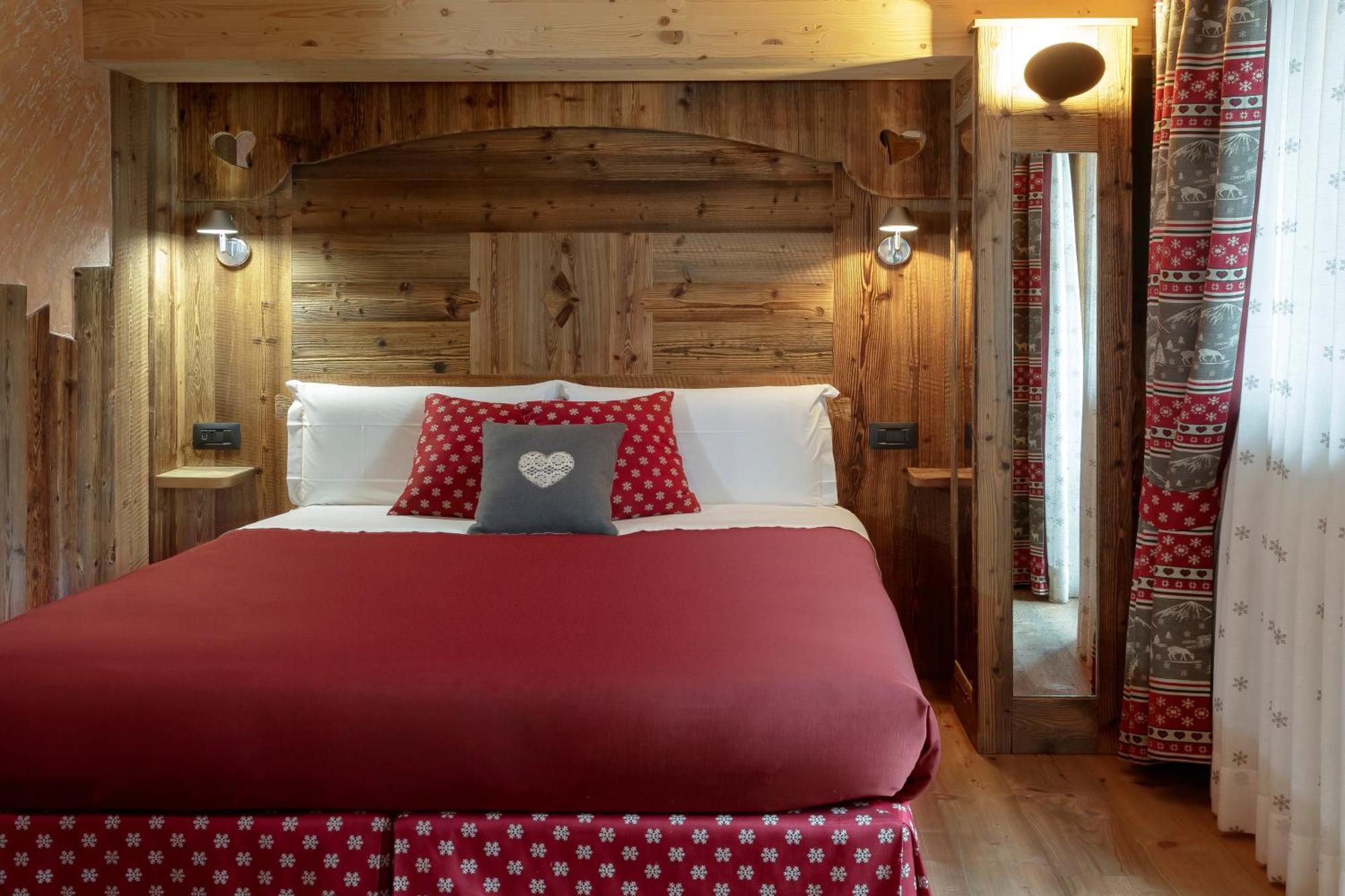 Francois Boutique Rooms - Matterhorn Retreat & Spa In Cervinia Breuil-Cervinia Exterior photo