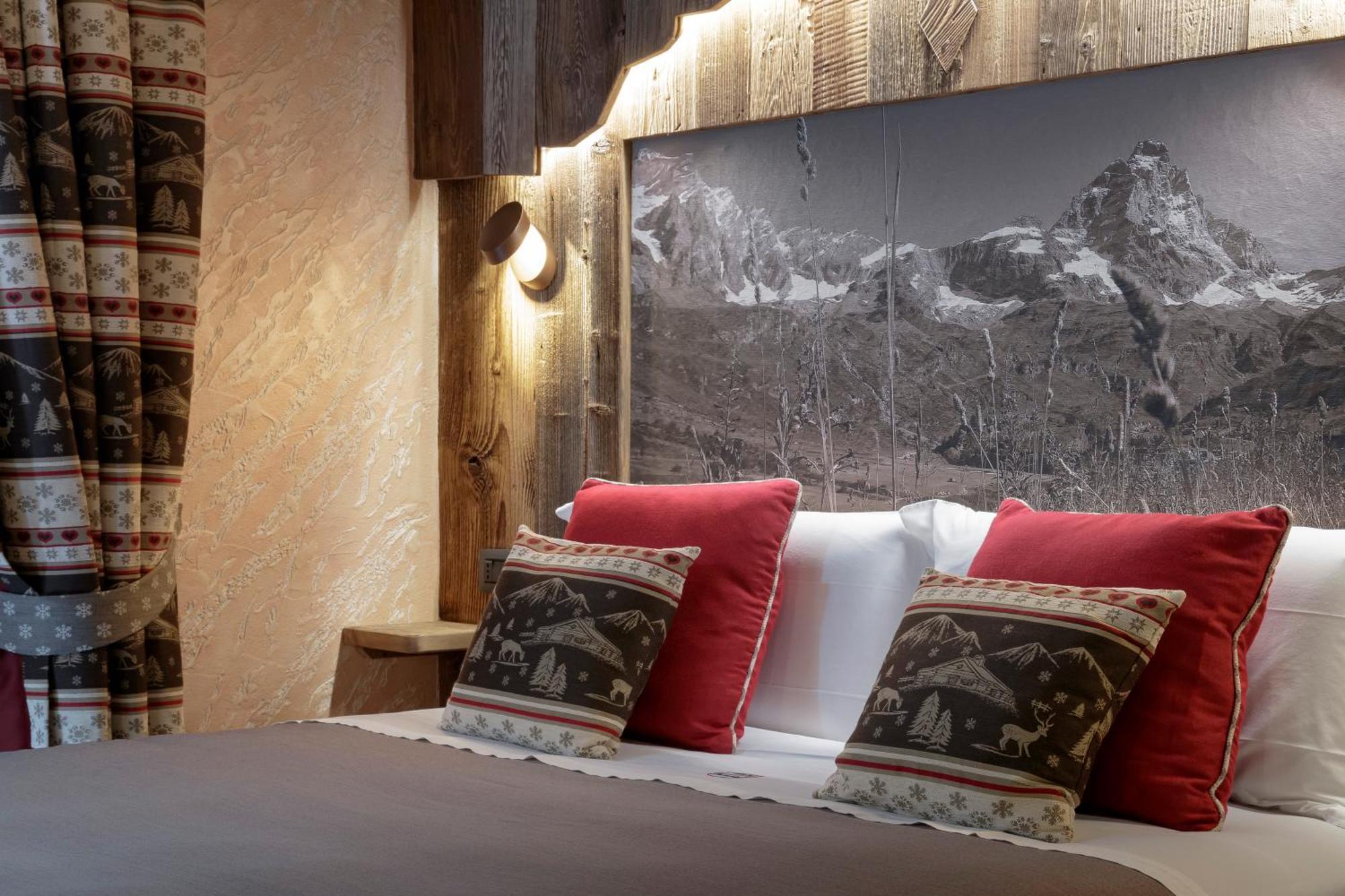 Francois Boutique Rooms - Matterhorn Retreat & Spa In Cervinia Breuil-Cervinia Exterior photo
